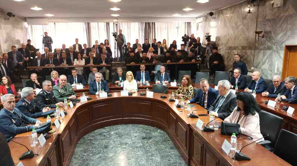 ανακηρύχθηκε επίτιμος δημότης Λάρισας ο Αρχιεπίσκοπος Αυστραλίας κ. Μακάριος 