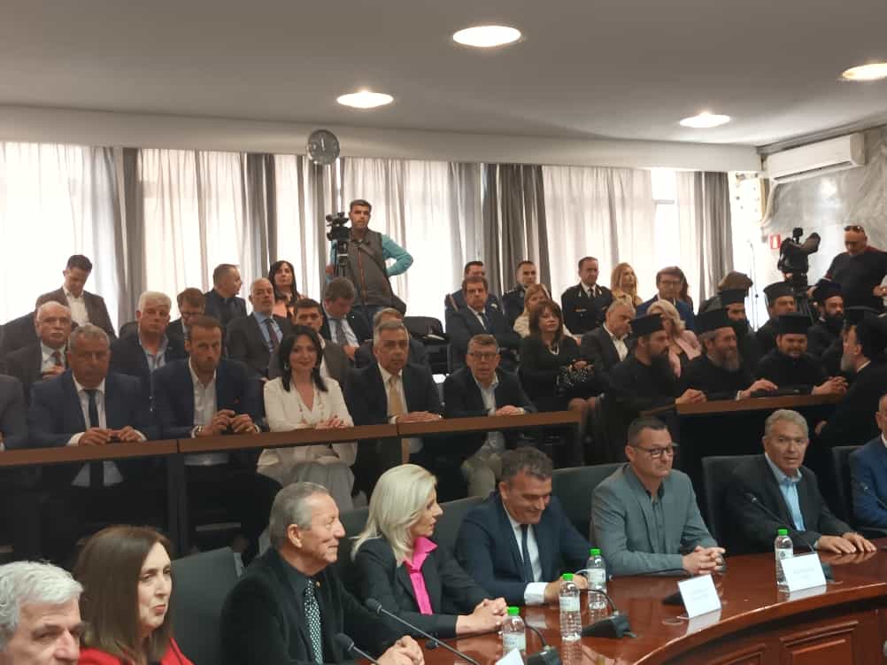 ανακηρύχθηκε επίτιμος δημότης Λάρισας ο Αρχιεπίσκοπος Αυστραλίας κ. Μακάριος 