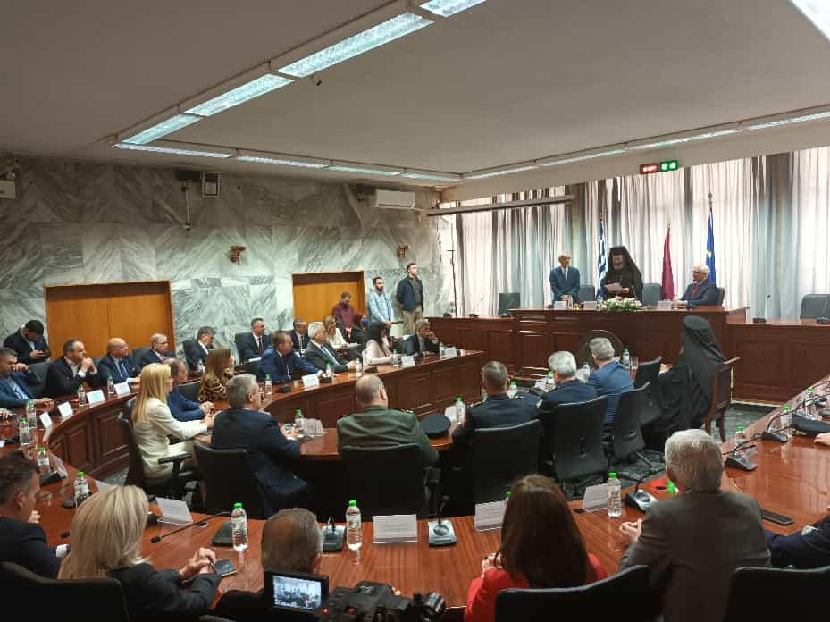 ανακηρύχθηκε επίτιμος δημότης Λάρισας ο Αρχιεπίσκοπος Αυστραλίας κ. Μακάριος 