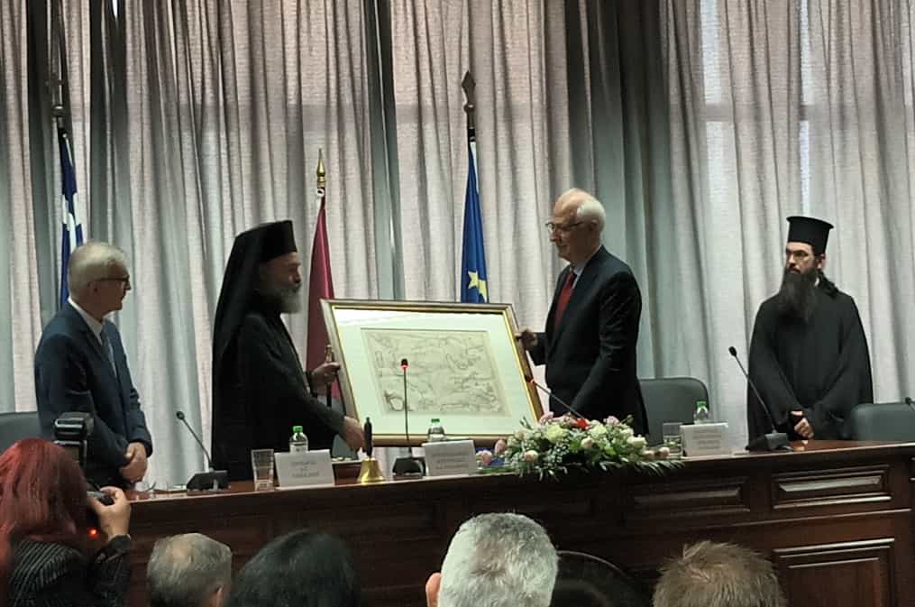 ανακηρύχθηκε επίτιμος δημότης Λάρισας ο Αρχιεπίσκοπος Αυστραλίας κ. Μακάριος