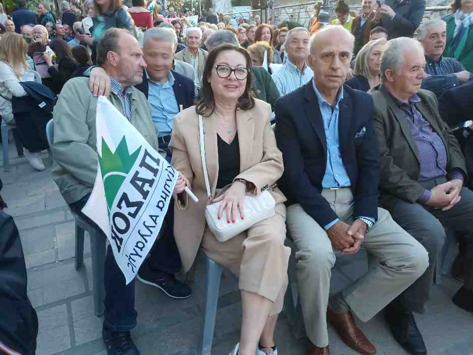 Προεκλογική ομιλία Λιακούλη στο αρχαίο θέατρο Λάρισας