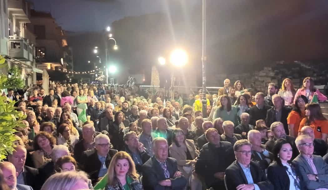 Προεκλογική ομιλία Λιακούλη στο αρχαίο θέατρο Λάρισας