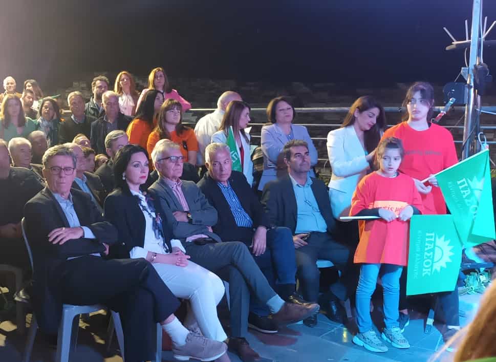 Προεκλογική ομιλία Λιακούλη στο αρχαίο θέατρο Λάρισας