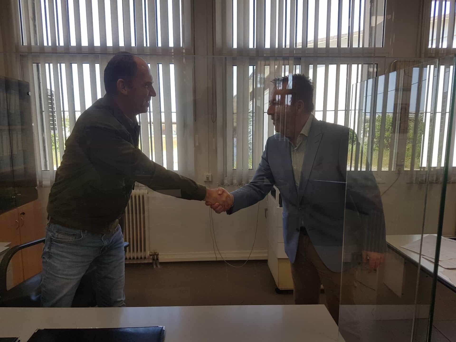 Σε υπηρεσίες - «συμμάχους» των αγροτών στη Λάρισα, ο Βασίλης Κόκκαλης