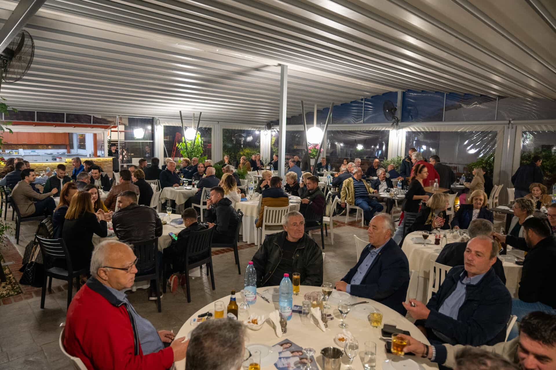 Εντυπωσιακή συγκέντρωση στα Φάρσαλα