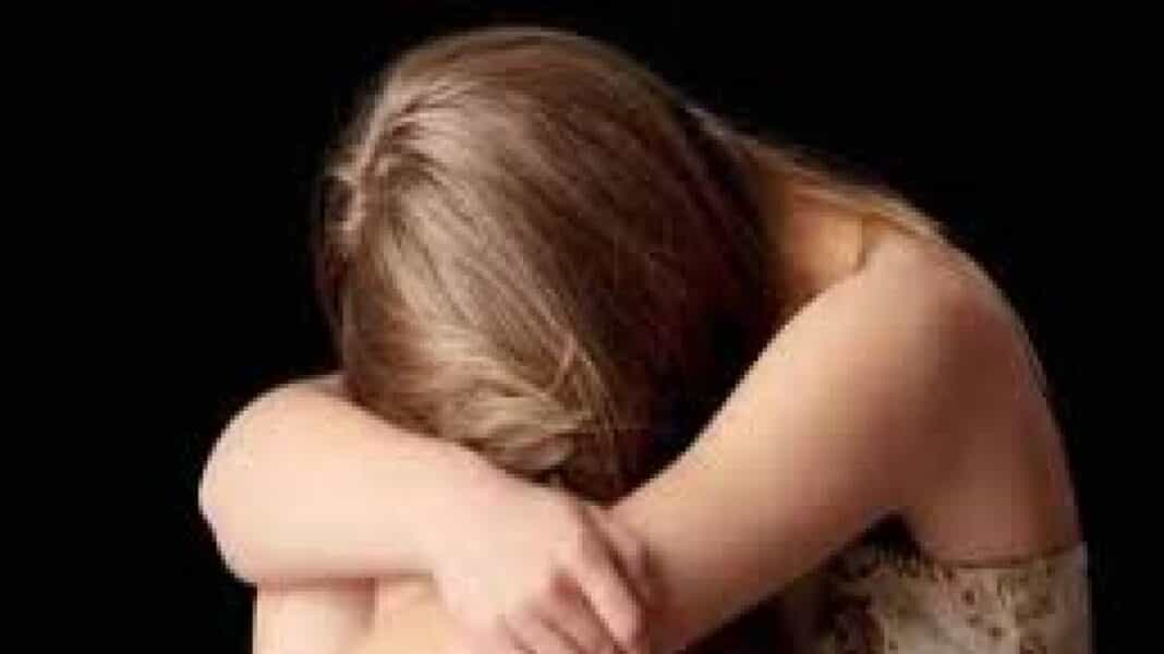 Παραποίησε φωτογραφίες 14χρονης συμμαθήτριάς του και τις μοίρασε