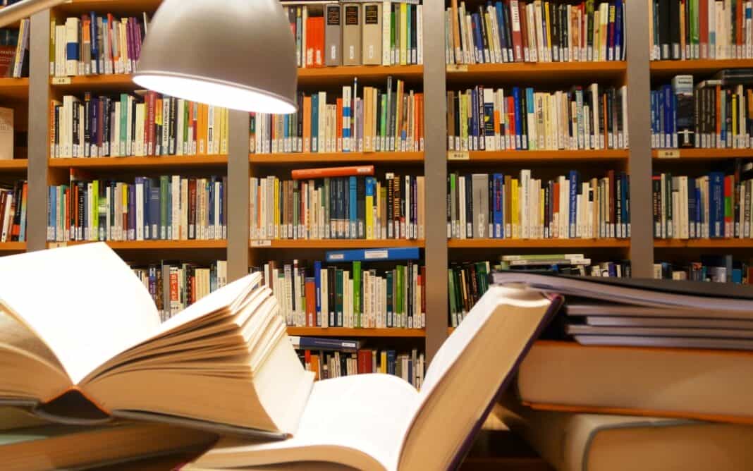 biblio Το 35% του ελληνικού πληθυσμού δεν διαβάζει ούτε ένα βιβλίο το χρόνο