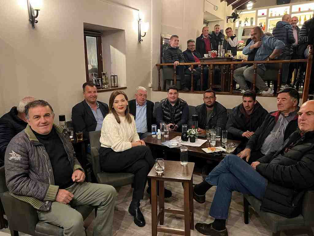 Στέλλα Μπίζιου περιοδεία σε Ελευθεραί, Κοιλάδα, Ραχούλα, Κουτσόχερο, Μάνδρα, Αμυγδαλέα, Τερψιθέα