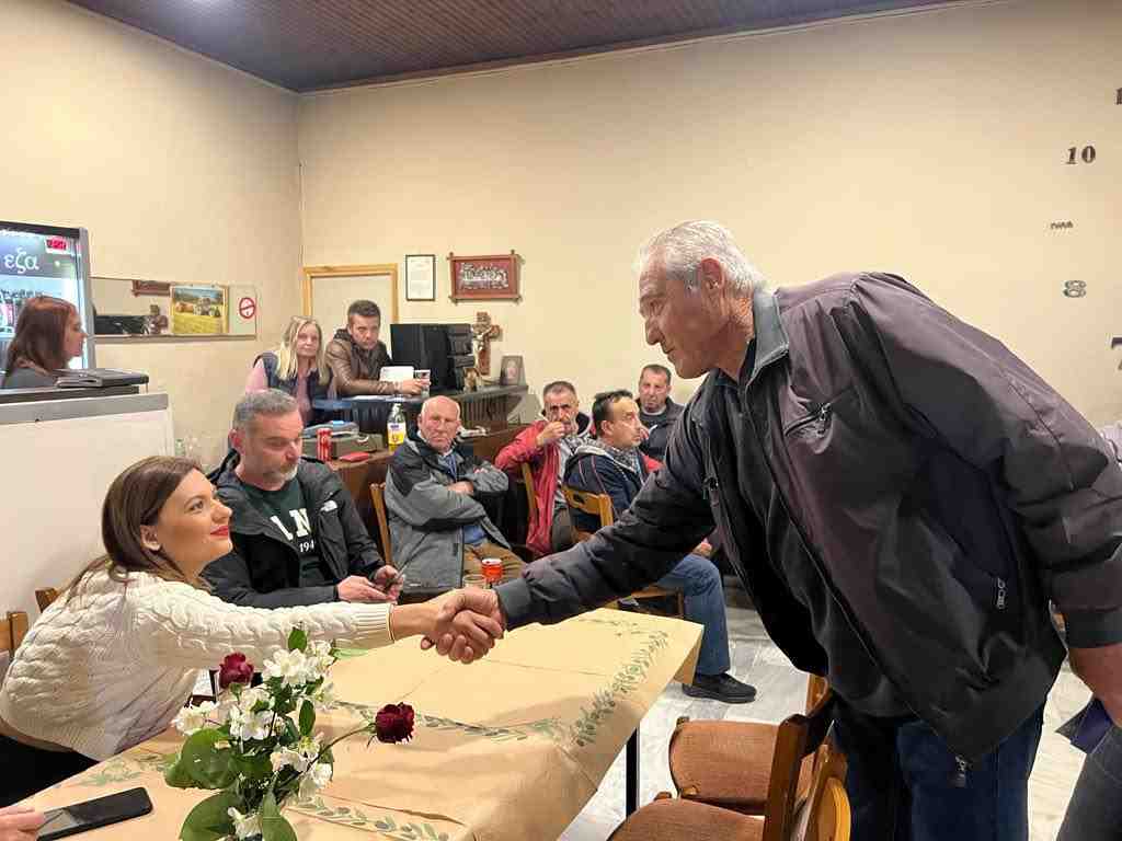 Στέλλα Μπίζιου περιοδεία σε Ελευθεραί, Κοιλάδα, Ραχούλα, Κουτσόχερο, Μάνδρα, Αμυγδαλέα, Τερψιθέα