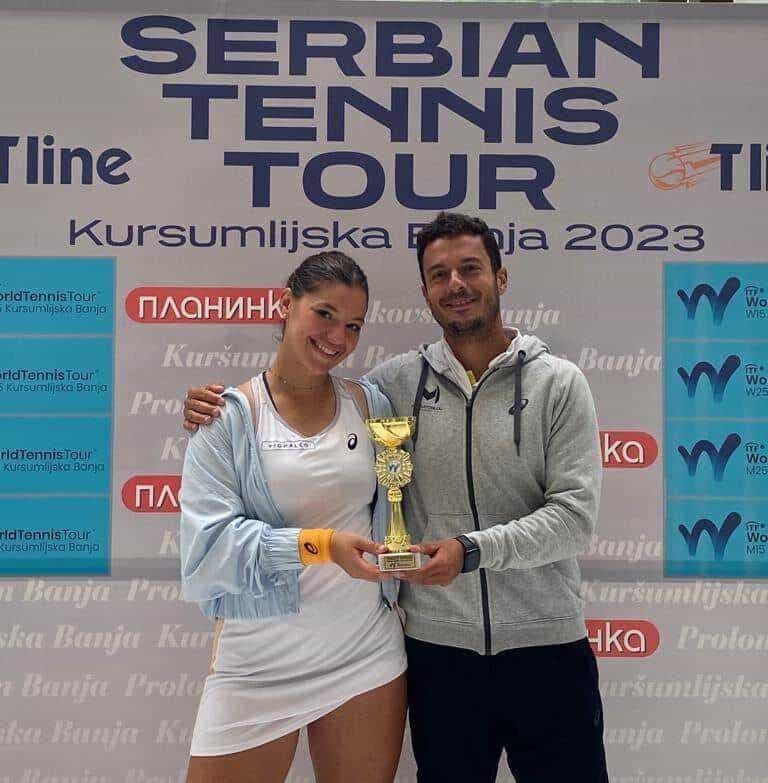 received_262848909448758 Μπήκε τελικό η Λαρισαία τενίστρια Μιχαέλα Λάκη