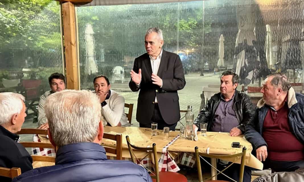 ΜΑΞΙΜΟΣ ΧΑΡΑΚΟΠΟΥΛΟΣ ΣΕ ΧΩΡΙΑ ΚΙΛΕΛΕΡ