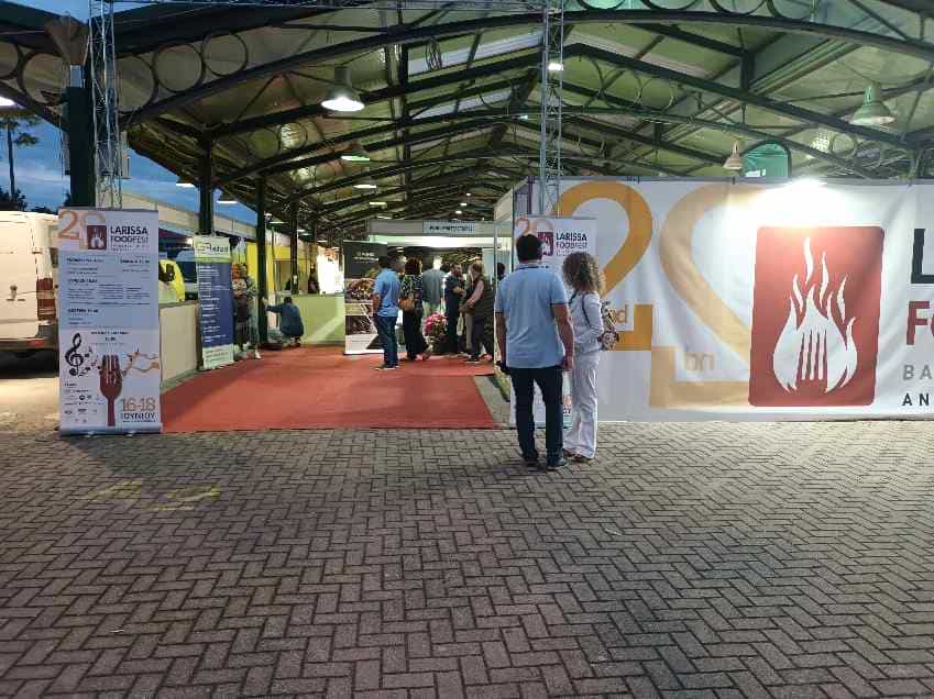 Άνοιξαν οι πόρτες του 2ου LARISSA FOODFEST στη Σκεπαστή Αγορά Νεάπολης 