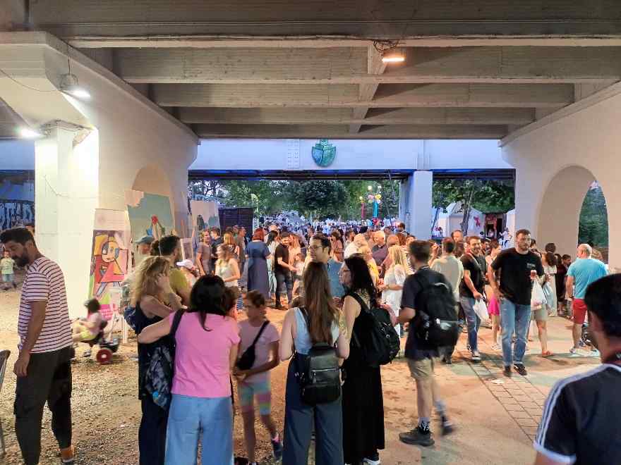 Πλήθος κόσμου στην πρώτη ημέρα του Φεστιβάλ Πηνειού 2023