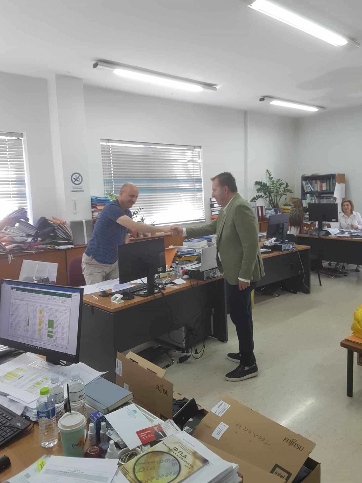 Κόκκαλης στη ΔΟΥ Λάρισας