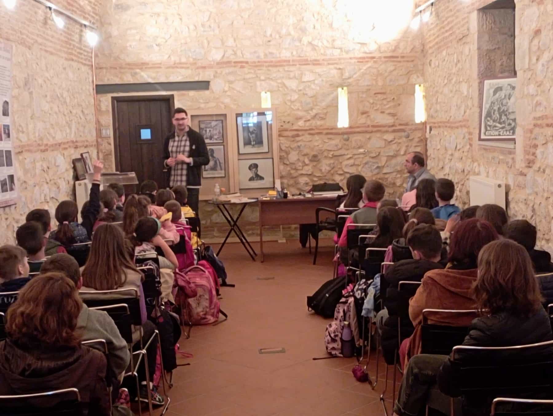 Στο ΜΕΑΛ για την ΕΠΟΝ