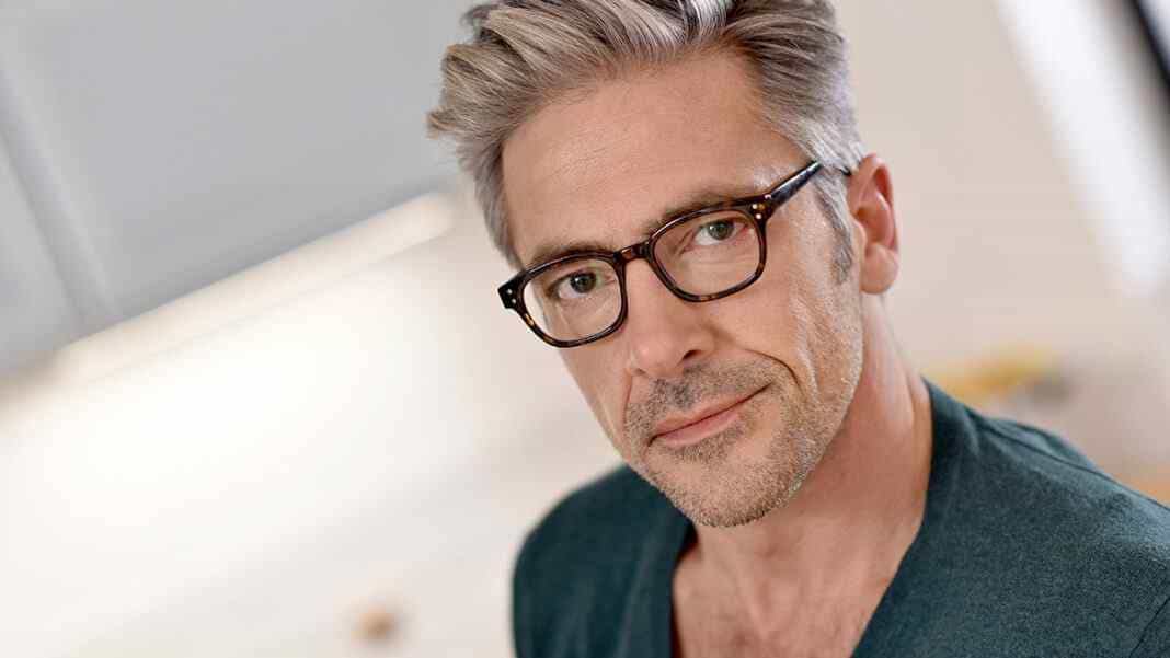 Portrait of handsome mature man with eyeglasses