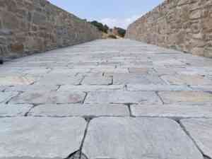 Την πέτρινη τοξωτή γέφυρα της Σαρακίνας διασώζει η Περιφέρεια Θεσσαλίας