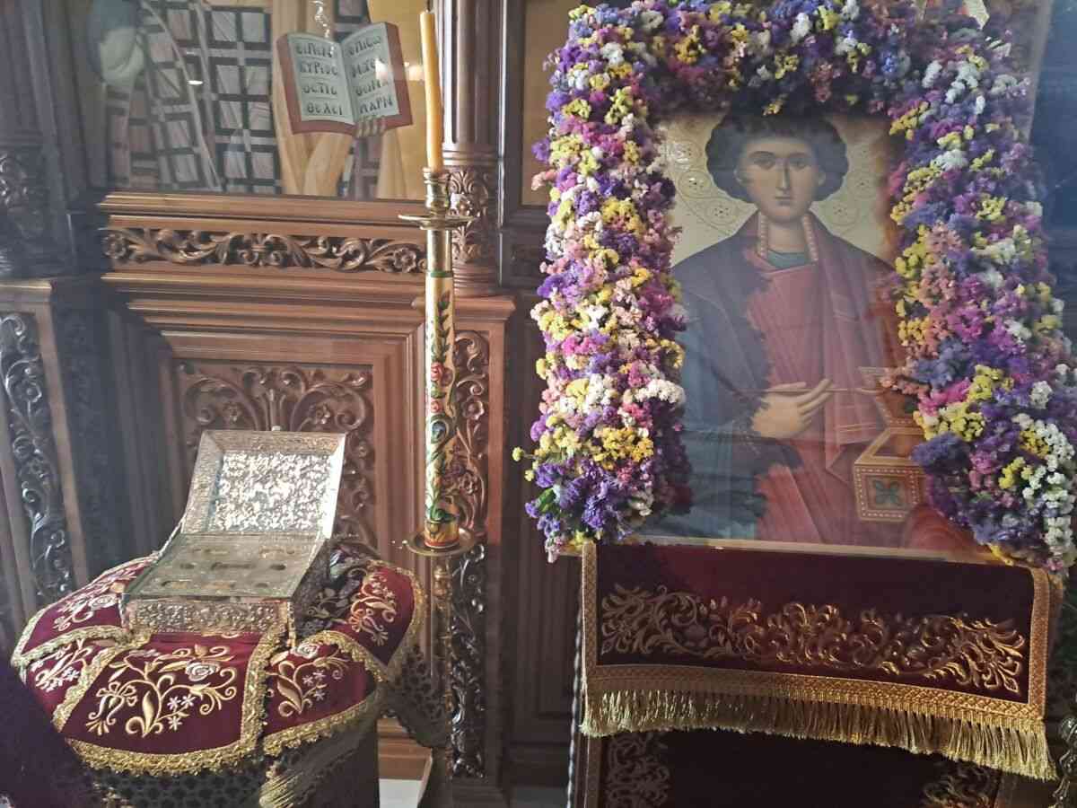 Μέγας Πανηγυρικός Εσπερινός μετ' αρτοκλασίας τελέστηκε στο γραφικό εκκλησάκι του Αγίου Παντελεήμονα στην Ιτέα του Δήμου Τεμπών