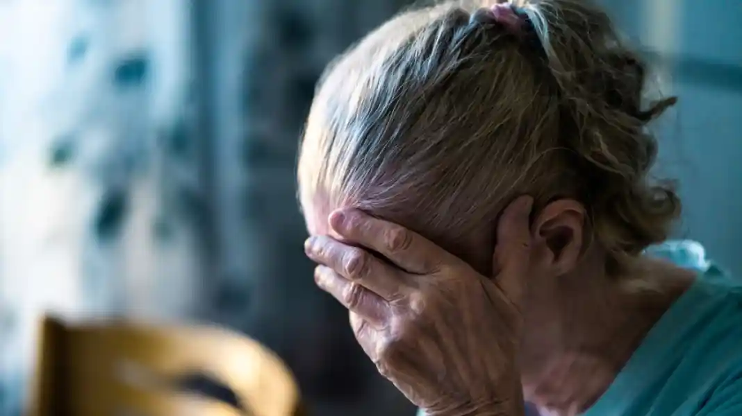 ilikiomeni_sad Επιτήδειοι εξαπάτησαν 80χρονη και της απέσπασαν 50.000 ευρώ