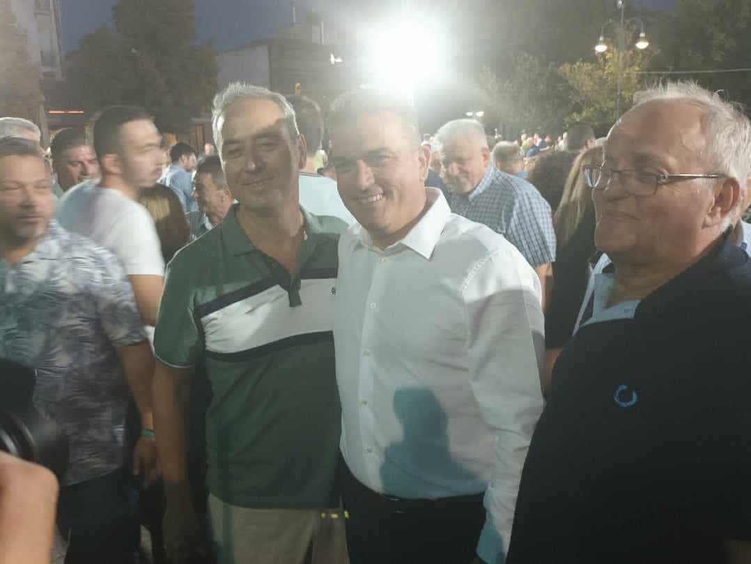 Disco πάρτυ στη δημοτική πισίνα της ΝεάποληςΈνα μεγάλο πάρτυ υποδέχεται τον Σεπτεμβριο η δημοτική πισίνα στην Νεάπολη και το summer coffee Bar, το Σάββατο 2 Σεπτεμβρίου.Καλεσμένος στην δημοτική πισίνα ο dj Γιάννης Καλλιμάνης, ο οποίος έχει ετοιμάσει μια βραδιά disco για τους συμμετέχοντες.H έναρξη της εκδήλωσης έχει προγραμματιστεί για τις 10 το βράδυ. 