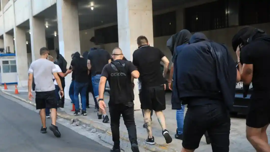 Σύλληψη Χουλιγκανσ