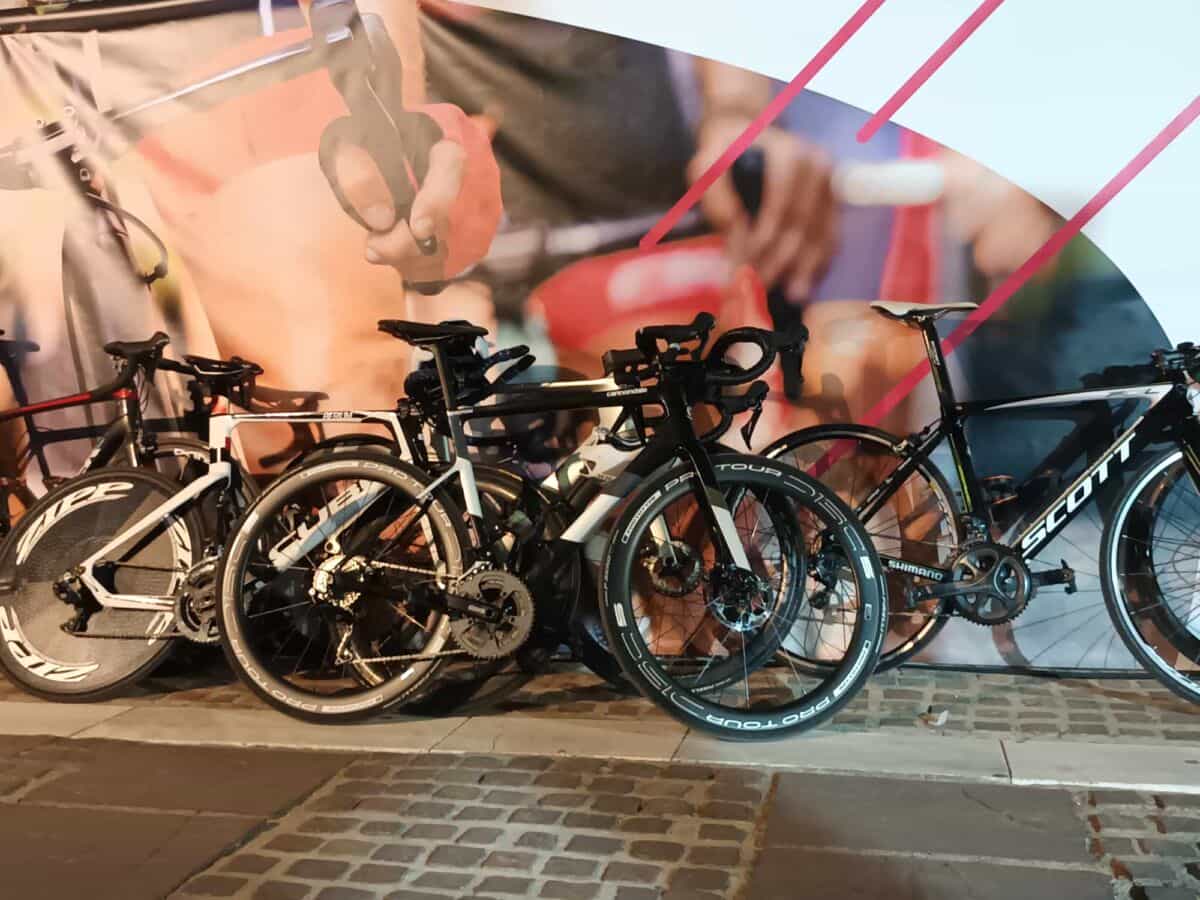 Ολοκληρώθηκε η παρουσίαση των ομάδων που θα συμμετάσχουν στον Διεθνή Ποδηλατικό Γύρο Θεσσαλίας-Tour of Thessaly 2023 Exalco - thelarissapaper.gr