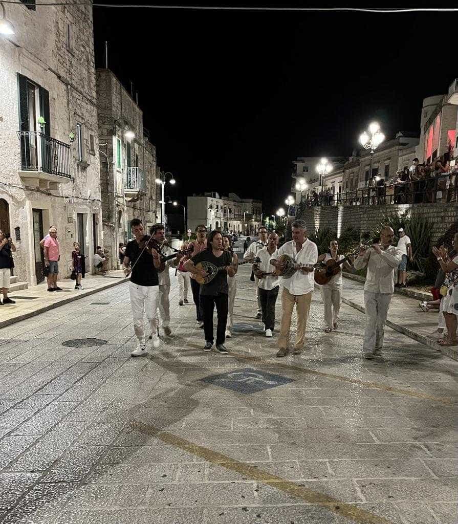 Συναυλία στο Φρούριο, παρέλαση στο κέντρο της πόλης