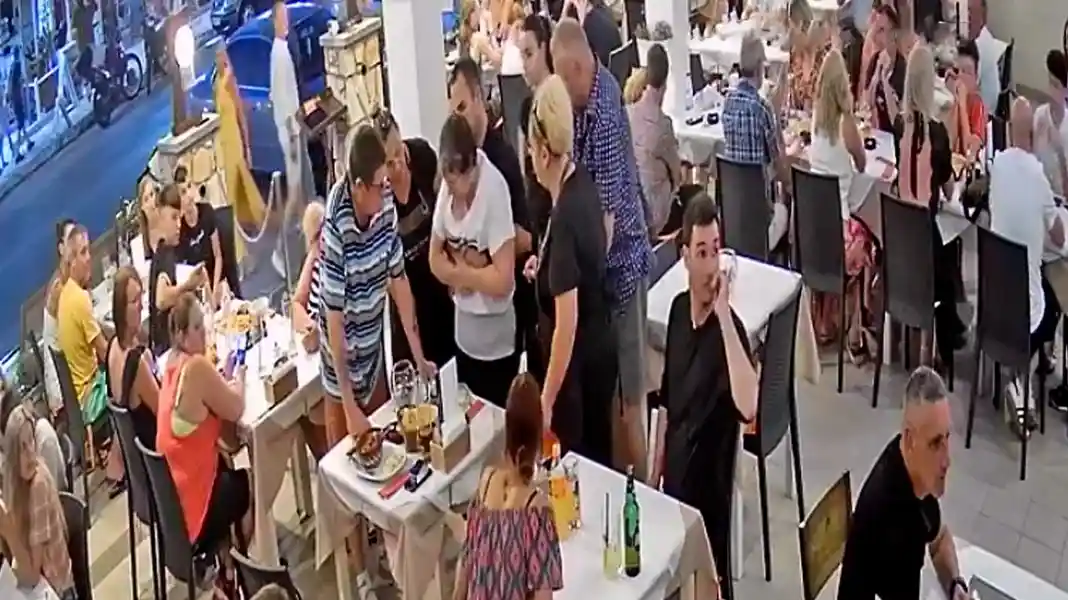 Σερβιτόρος έσωσε με λαβή Χάιμλιχ γυναίκα