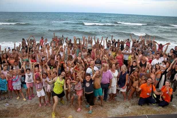 Zumba Colour Party! στα Μεσάγγαλα