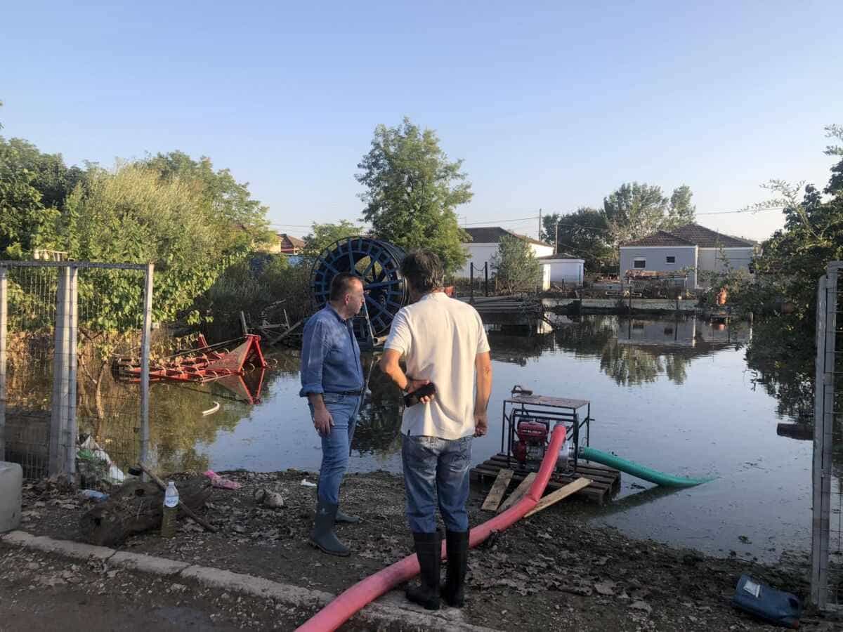 Κόκκαλης σε πληγέντες σε Κουλούρι και οδό Βόλου