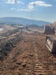 Συνεχίζονται από την Περιφέρεια Θεσσαλίας οι επιχειρήσεις για την αποκατάσταση της κυκλοφορίας στο οδικό δίκτυο