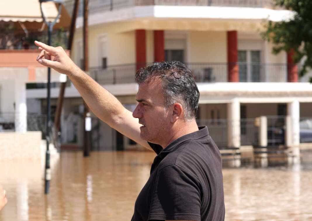 Mamakos-plimmyres-synoikies