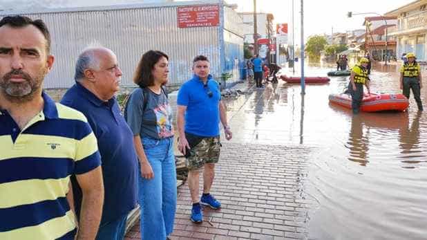 paraskeyas kke agios thomas Κλιμάκιο του ΚΚΕ με επικεφαλής τον Κώστα Παρασκευά στη συνοικία του Αγίου Θωμά