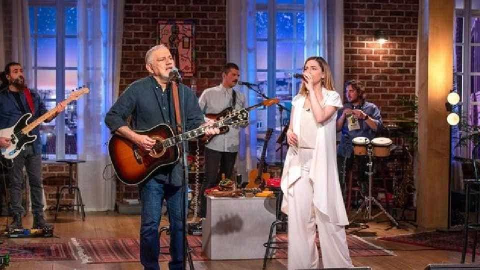 Πορτοκάλογλου και Μόρφη τραγουδάνε για τους πληγέντες της Θεσσαλίας στο ΟΑΚΑ