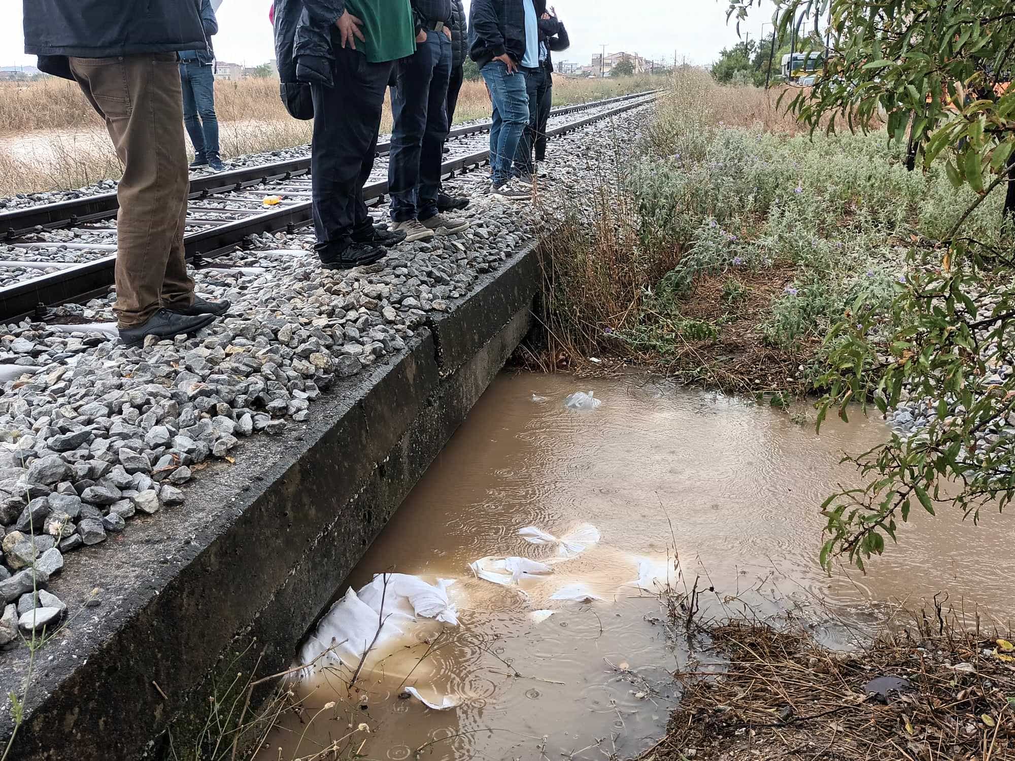 Δεκάδες τα προβλήματα στην οδό Βόλου από την επέλαση της κακοκαιρίας