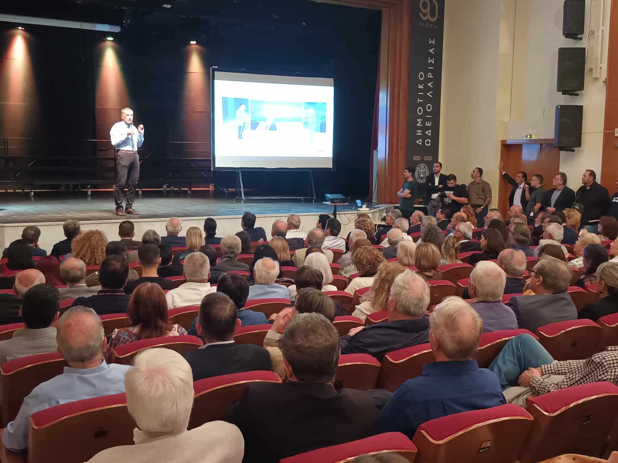 Κουρέτας από Λάρισα: «Ξαναζούμε στην Ελλάδα εποχές οι οποίες θέλαμε να μην ξαναγίνουν»