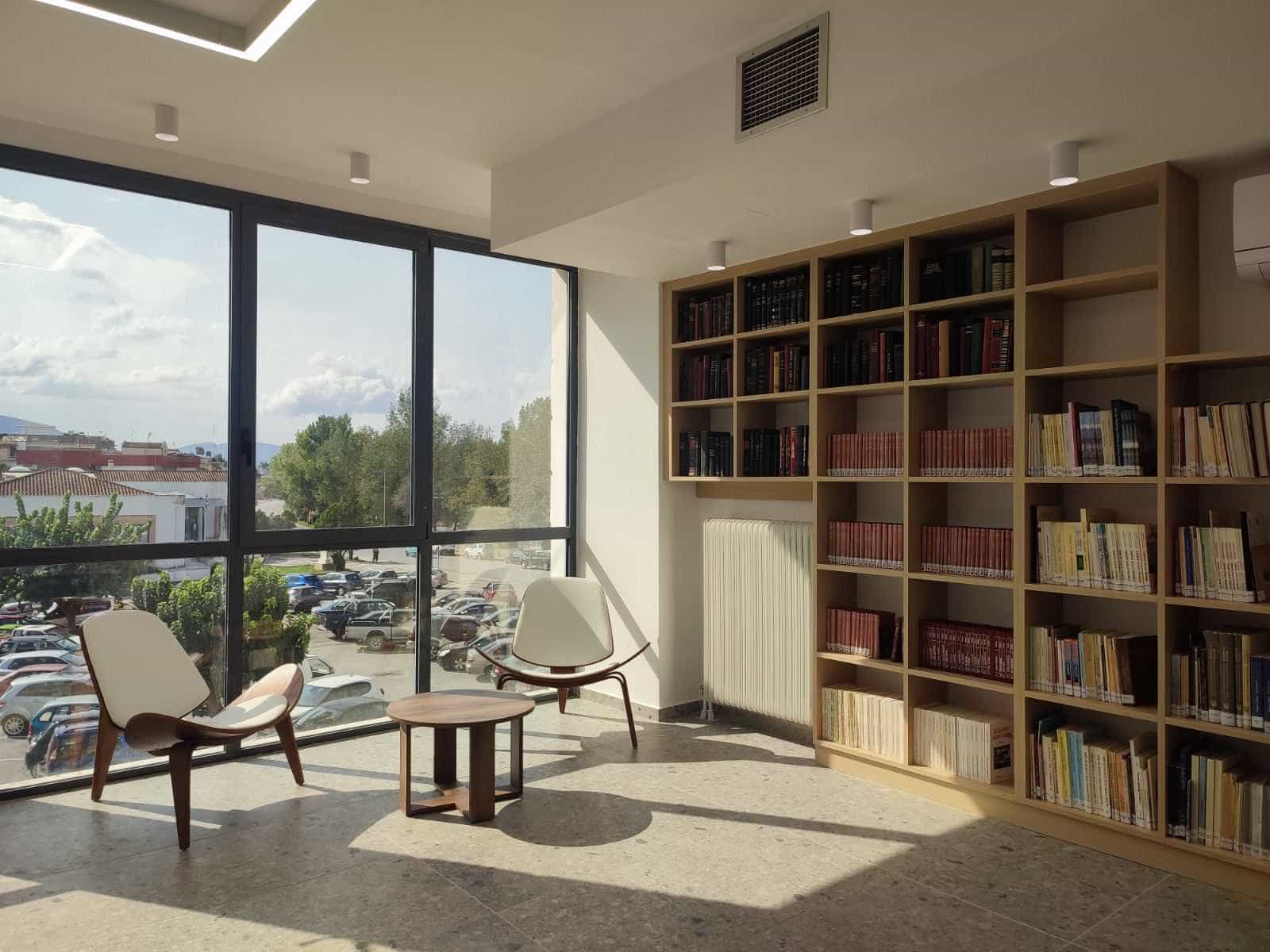 ΕΓΚΑΙΝΙΑ ΤΗΣ ΝΕΑΣ ΔΗΜΟΤΙΚΗΣ ΒΙΒΛΙΟΘΗΚΗΣ ΣΤΗΝ ΕΛΑΣΣΟΝΑ