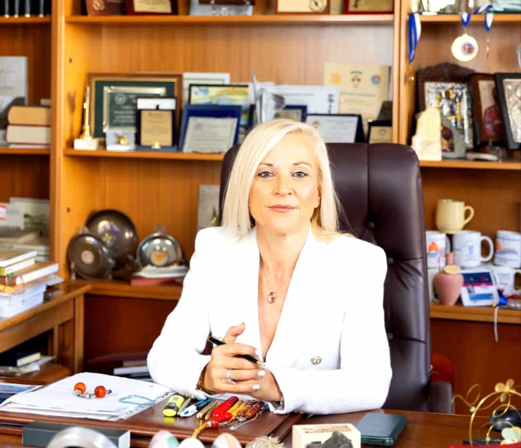 Δ. Κολυνδρίνη: «Ήμασταν και είμαστε κατηγορηματικά αντίθετοι στην εγκατάσταση ανεμογεννητριών στην Κάρλα - Ο Δ. Κουρέτας ήταν που ψήφισε υπέρ στο Περιφερειακό Συμβούλιο»