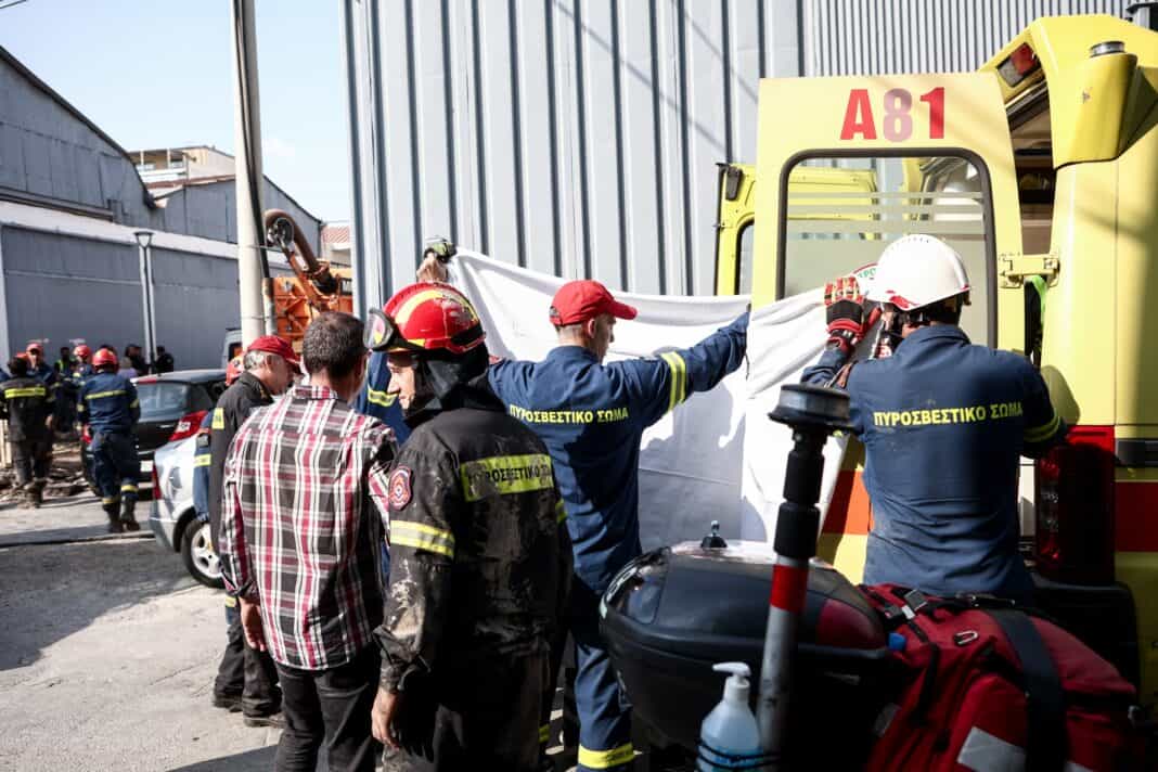 Πατέρας δύο παιδιών ο άνδρας που έχασε τη ζωή του στο φρεάτιο – Πώς έγινε το εργατικό δυστύχημα
