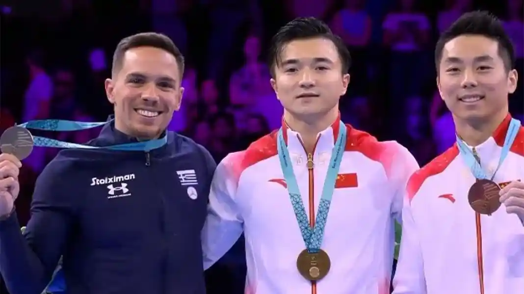 lefteris-petrounias Ασημένιος ο Πετρουνιας