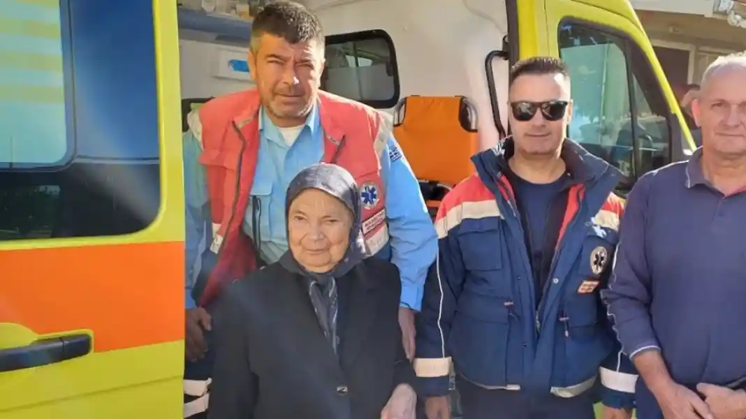 Συνταξιούχος αγρότισσα δώρισε ασθενοφόρο στο Νοσοκομείο