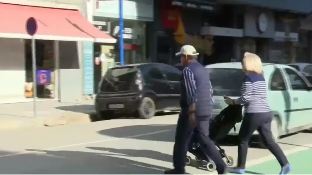 Βόλος: «'Εκανα ελιγμούς για να τους αποφύγω» ισχυρίστηκε στην απολογία του ο οδηγός που παρέσυρε και σκότωσε βρέφος