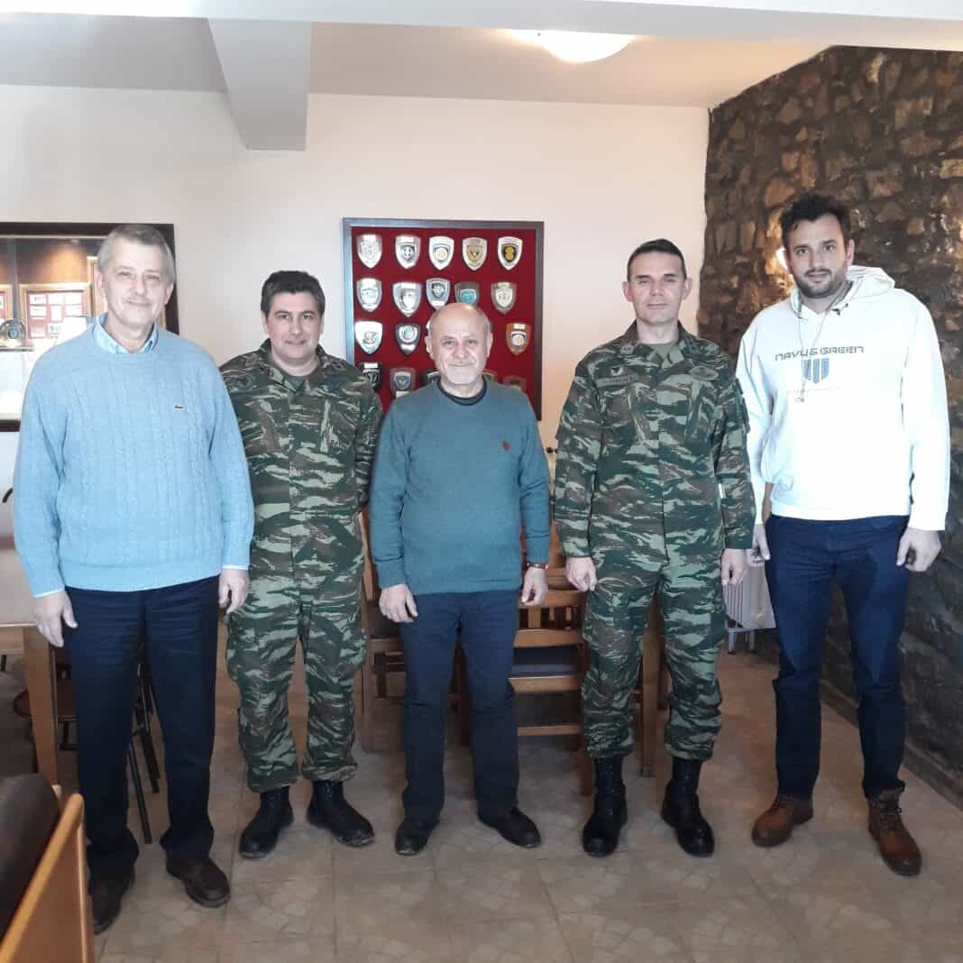 Κλιμάκιο στελχών του ΚΚΕ, επισκέφθηκε στην στρατιωτική μονάδα ΚΕΟΑΧ Ολύμπου, εν όψει εορτών