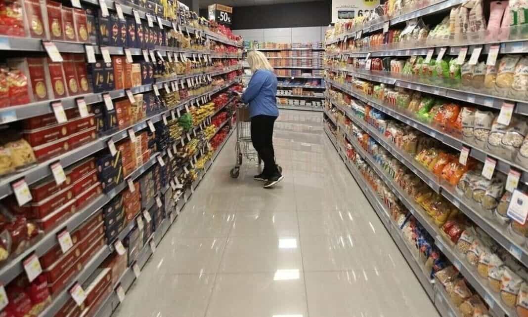 Ακρίβεια: Αυξήσεις – μαμούθ από το χωράφι στο ράφι