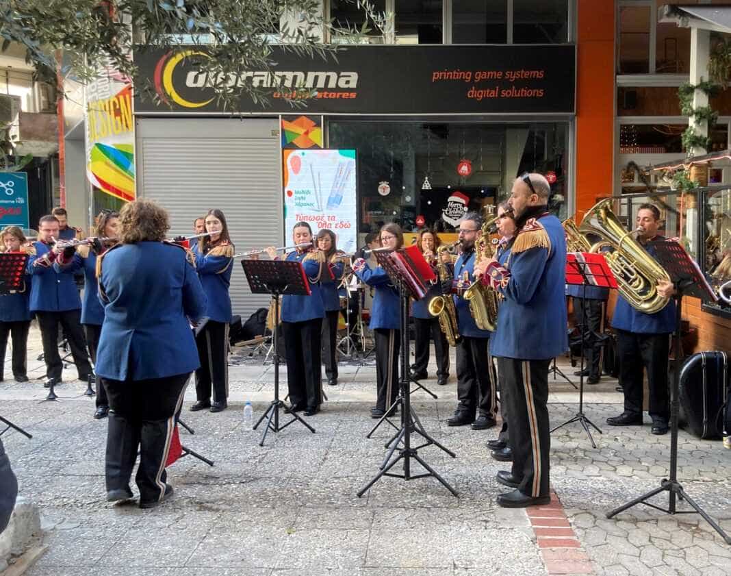 Η ΦΙΛΑΡΜΟΝΙΚΗ ΤΟΥ ΔΗΜΟΤΙΚΟΥ ΩΔΕΙΟΥ ΛΑΡΙΣΑΣ ΨΥΧΑΓΩΓΕΙ ΤΟΥΣ ΛΑΡΙΣΑΙΟΥΣ ΤΙΣ ΓΙΟΡΤΙΝΕΣ ΜΕΡΕΣ