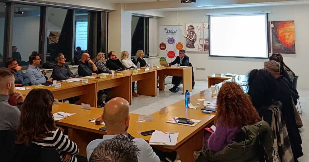 Ενημέρωση επιχειρήσεων μελών του ΣΘΕΒ για τον νέο εργασιακό νόμο