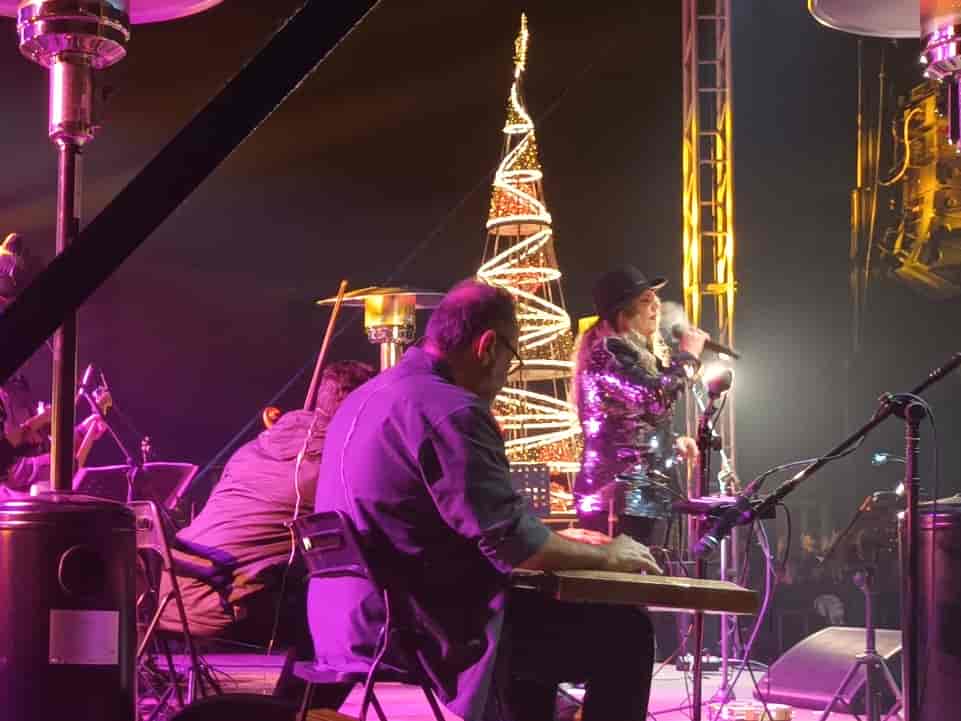 Με την Ελένη Τσαλιγοπούλου υποδέχτηκε τη νέα χρονιά η Λάρισα στο Φρούριο