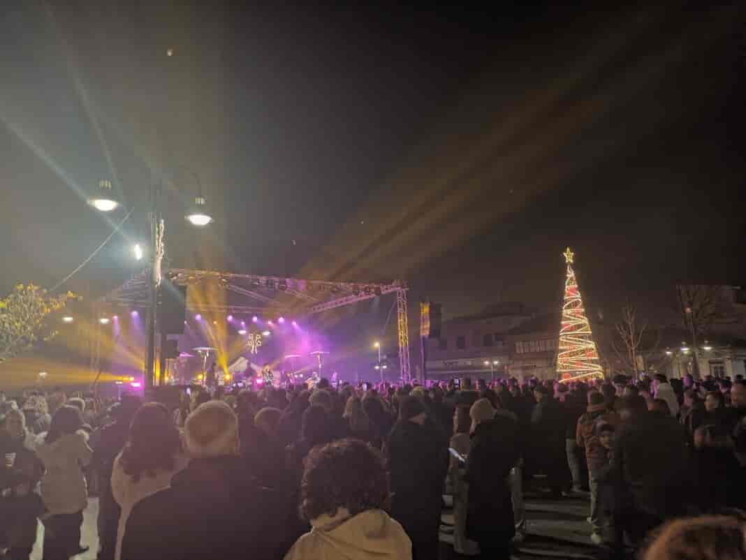 Με την Ελένη Τσαλιγοπούλου υποδέχτηκε τη νέα χρονιά η Λάρισα στο Φρούριο