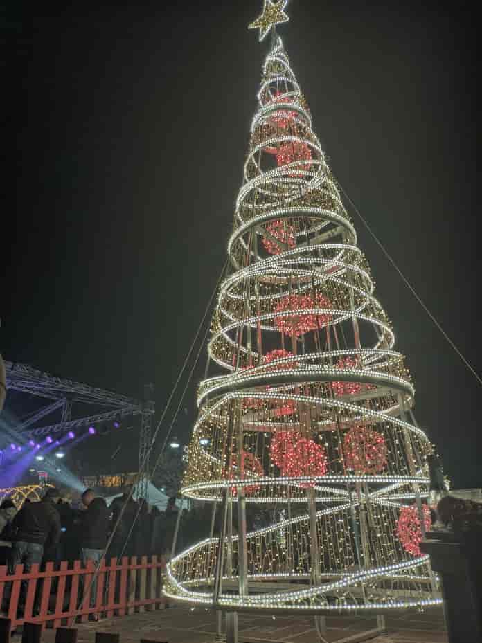 Με την Ελένη Τσαλιγοπούλου υποδέχτηκε τη νέα χρονιά η Λάρισα στο Φρούριο