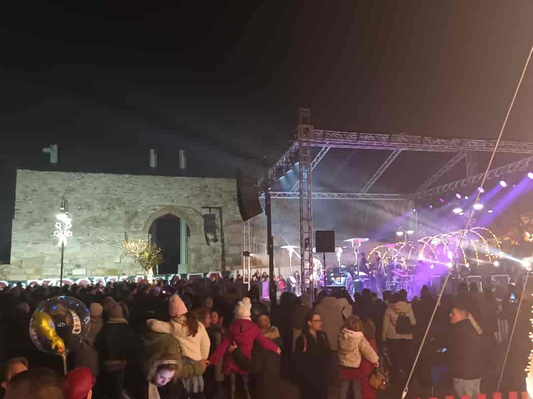 Με την Ελένη Τσαλιγοπούλου υποδέχτηκε τη νέα χρονιά η Λάρισα στο Φρούριο